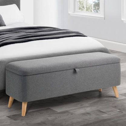 7ce1402b710970fe4e3b90f19ff3668a92df053d5c939eea685a40543693484f.jpg An Image of Astrid Grey Fabric Blanket Box