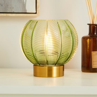 82c9c29a9f2a3295059d04a2110848389e1bf09670eb2b1dab50d615b32afed7.jpg An Image of Colleen Glass 15cm Table Lamp Green