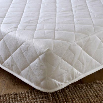 8daefd0f5f3526a324b98fbda27d39af54b7763920940a58be23b9e51dd0f8a5-1.jpg An Image of Pocket Memory Foam 1000 Individual Sprung Reflex Support Orthopaedic Mattress - 4ft Small Double (120 x 190 cm)