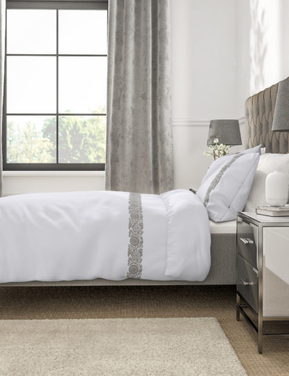 95d2a80a14143b50d3c37bb22dd3cf9b14731db5f4e9fe4aa4e5c81cd9e23e6c-2.jpg An Image of M&S Pure Cotton Embroidered Edge Bedding Set
