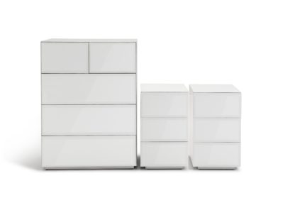 b3396f4e60d7f9b8866a2a61ca47d1628a4effdb15ff5129190482ea7f407904.jpg An Image of Habitat Mayfair 2 Bedside & 3+2 Drawer Chest Set-White Glass
