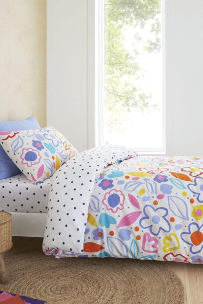 c97853da8bf006a5a960a4cd71d1389a0e67fd37920653133cfc9de38907da4e.jpg An Image of Blomme Floral Single Duvet Set