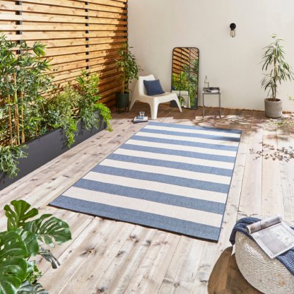 d97ff8b84a3fe89f5e5f8cb2ee28b8045da881241c0c489ee26e1e5b653d287a-1.jpg An Image of Santa Monica Indoor Outdoor Rug Santa Monica Beige Cream