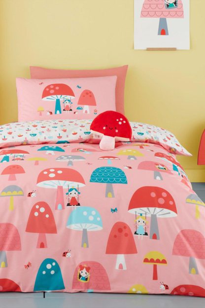 e61879432a12de9cbf91102f1daf53df0551102a00760115112338e2b4bc3e54.jpg An Image of Mushroom Magic Single Duvet Set