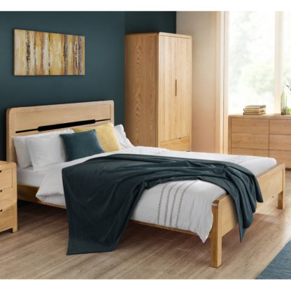 ed6e181839761a89cc6cd65c85f412d1f731025c9151bbda3743d10158158542.jpg An Image of Curve Oak Wooden Bed Frame - 5ft King Size