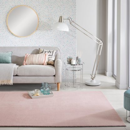 156a3f497b07a0f8172dbce80133a77aa54fefaa3b7ed9a3378a4afa1efe131c-1.jpg An Image of Cleo Rug Cleo Ivory