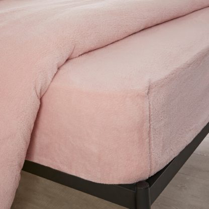 25283f72dc85cb34403f77eb8cbc5341b4bccb29e1a5270bf214d31b606eef85-1.jpg An Image of Teddy Bear Fitted Sheet Cream