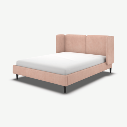 2c378598e90bfbb3b6123bc9bf00bd7d0bd4b6bd1f7d01519d04f1c57a64d3b7-1.png An Image of Ricola King Size Bed, Heather Pink Velvet with Black Stain Oak Legs