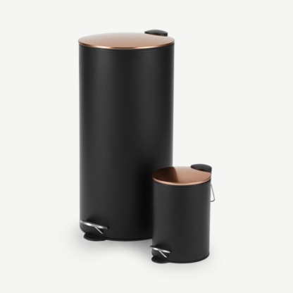 6150482f8358bd240ac015c9fc34aa87dcac4fc7b23a26e2bbe234a5676469e6.png An Image of Cross Flat Top 27L & 3L Pedal Bin, Black & Copper