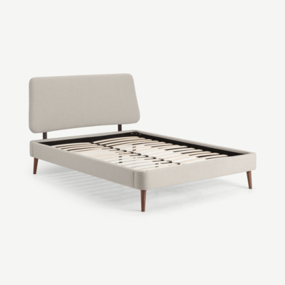 70e906e5431c9a04ebe1558634e641625731e183f5bccd1eac71480269da1bb5-1.png An Image of Lowrie King Size Bed, Salcombe Beige