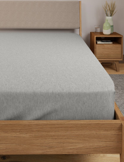 831213fed0989158d763506605184c8e294d084313c56f53a91872f7bbfab6e7-5.jpg An Image of M&S Jersey Deep Fitted Sheet