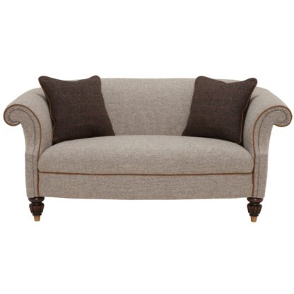8b3fab4268725f2890e305f232c1b35f7590d1d8b6e583acd53d1fb4dd4850b5.jpg An Image of Harris Tweed Bowmore Petit Snuggle Chair - Barker & Stonehouse