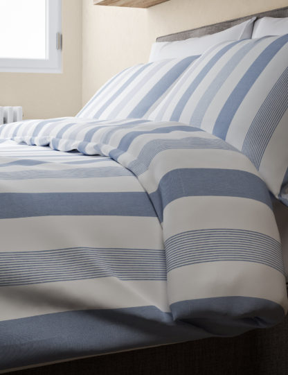 934927112c9a4fa43a1947a0e1f8aa5316ba43b9e4a898b2cffc4b4c82604ab7.jpg An Image of M&S Hadley Pure Cotton Striped Bedding Set