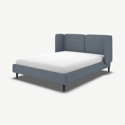 9899257abec45b8fbb79aafabf520af5f9dd18d9e0bcc915b8028bd4f7856f4b-1.png An Image of Ricola King Size Bed, Denim Cotton with Black Stain Oak Legs