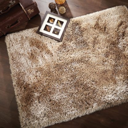 9d1bbe7770262f5e2019853304452430a44b5d0509ca750e92560619d6856389.jpg An Image of Pearl Rug Pink