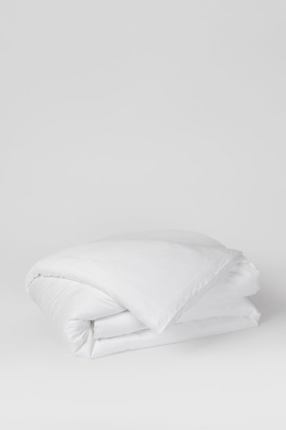 cb3d723c5a193e361f9aa48291ee7608c78469066338fea0155d62811faa3763.jpg An Image of Bamboo Double Duvet Cover
