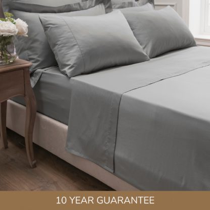 ed3c39ff83af97d94a73cec00d7d31a2e75babeb12a15e22d3d0af57efaf94d8-2.jpg An Image of Dorma 300 Thread Count 100% Cotton Sateen Plain Flat Sheet White