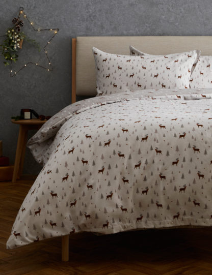 0a9e94311b3f9e4d03a6edc3ea4a7b469696a4ca9e3940e0c2dad002bc89dc06-2.jpg An Image of M&S Pure Brushed Cotton Stag Bedding Set