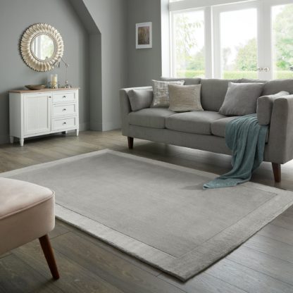 0fef38980db498c3a723bf473cfab2d33da655493c7da47b2719c24b801b0c92.jpg An Image of Amaya Wool Rug Brown