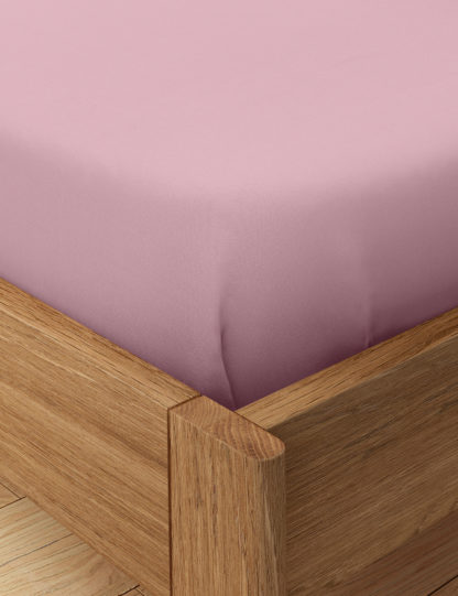 8b8f6c438435c6ea8caeb4a756358d9a9a46adba6e9a222ed4e9aae56bdeef66-2.jpg An Image of M&S Egyptian Cotton 230 Thread Count Flat Sheet