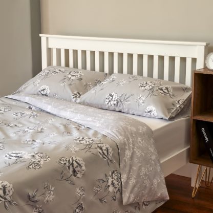 8bea269b7df6a00cb100962304920138b5620a922a70c18d7b2d4a27c1115c23.jpg An Image of The Willow Manor 100% Cotton Percale Single Duvet Set Graphic Floral - Grey