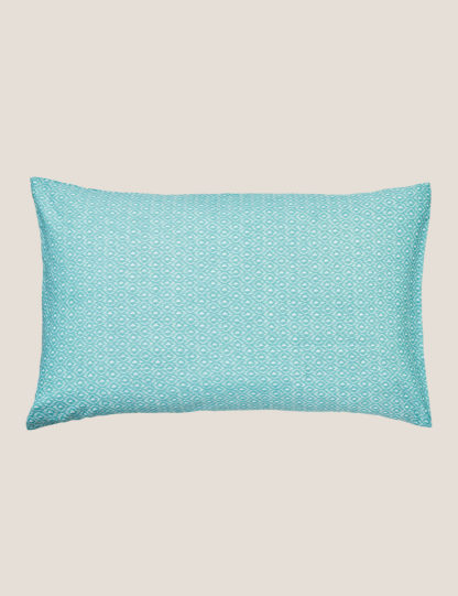 94d3037cbe2ff1b6c138431ae4a1e280d59de05c2c9fc01f51cd9ea9c542ce46.jpg An Image of M&S Joules 2 Pack Cotton Cotswold Stripe Pillowcases