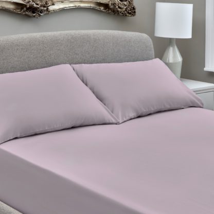 bb1918f807df35e86cde3b1e56b707b94e59c1d8a88f0024f3b23dc4d863e3c9.jpg An Image of The Willow Manor Egyptian Cotton Sateen Single Fitted Sheet - Dusky Fig