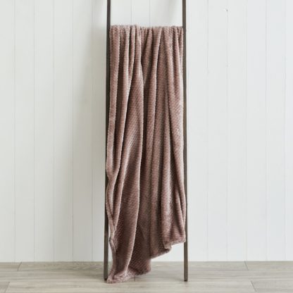 c4a7dd79a7339496ba0b3135ed9c43f2ee8b580c997605e68dd84b49d07eeb31.jpg An Image of Evan 200cm x 200cm Throw Mauve