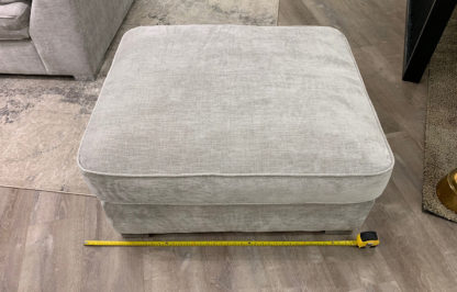c83e5f4b5ec930426553d0c57b5178012984032663e82a6097900c1bb86ca3f7.jpg An Image of M&S Chelsea Footstool