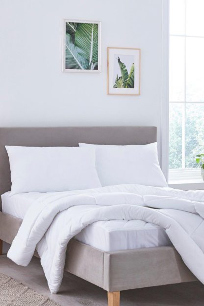 0e6f62f74f70975bb60721d5226095f86e25477ca3b92f97d5c9629d9661562b-1.jpg An Image of Eco Pure Duvet 13.5 Tog
