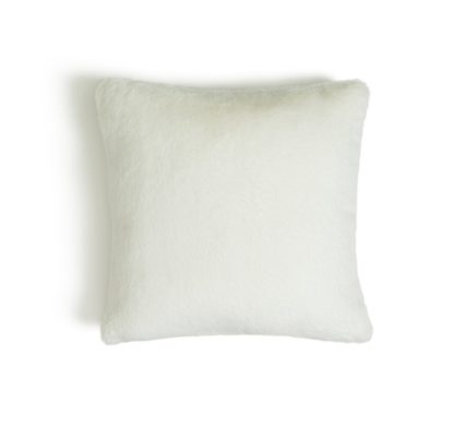 79ca6231eb177fbc2e8c118a303bbc306b2692b3c3167a80fe4e70be7ebd884a.jpg An Image of Habitat Plain Faux Fur Cushion - Cream - 43x43cm