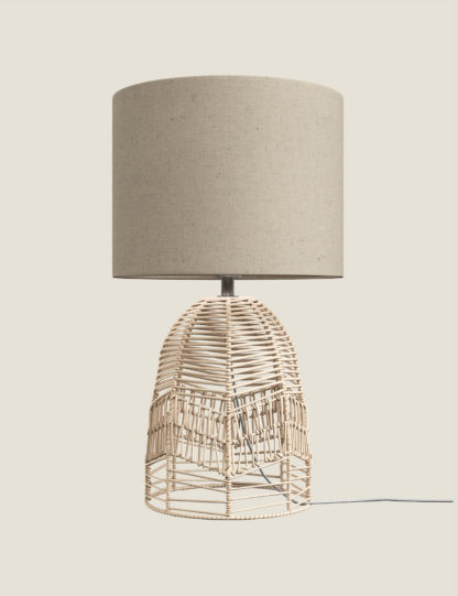 d1859a5b1a378e0ba3314063d210f99940f07fbfd6120c438b9b5cc5f0038e29.jpg An Image of M&S Rattan Table Lamp