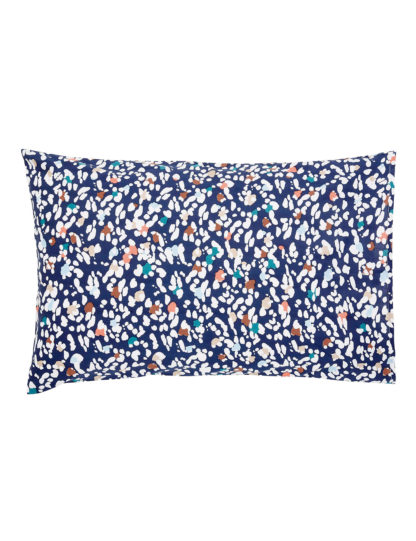 33b3444c787e925f8a947659cac519ff6acd8ab639185b417d55932286a3b808.jpg An Image of Joules Home 2 Pack Pure Cotton Leopard Pillowcases