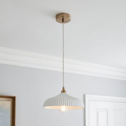 c52d52e540e6e336d94854f7bbe3da6528da3cf27268d4113b5032479dff9d74.jpg An Image of Dorma Ribbed Porcelain 1 Light Ceiling Fittng Champagne
