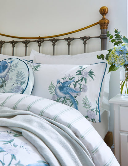 e915b88f34ef28844518195fcfcd2447c5bbe30989367f787060868762bd5fcb.jpg An Image of Laura Ashley 2 Pack Pure Cotton Osterley Pillowcases
