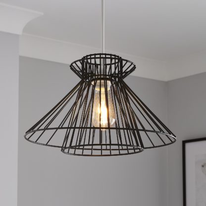 424bf15476971bfa2906e69564edcf291ac5954c37428e1c8058db81c644a0c6.jpg An Image of Dalston Wire Easy Fit Light Shade - Black