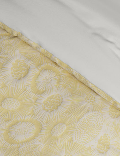 4c7d9130100230080228fdc0cb2ff21e2869b17bc39b006dcfc90a7e967ed3ac-2.jpg An Image of M&S Pure Cotton Sunburst Jacquard Bedding Set