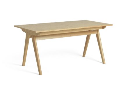 51003023d08c053a6a52a06c6ffabb7dddcd8525ecb3fee8718fc664a95bdaef.jpg An Image of Habitat Jerry Extending 4 - 6 Seater Dining Table - Oak