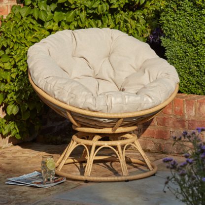 2a834b88a8596a520ebd0e399ba1ed4476894a17b87503f3ffc15c42338e780a.jpg An Image of Tahiti Snug Swivel Seat Natural
