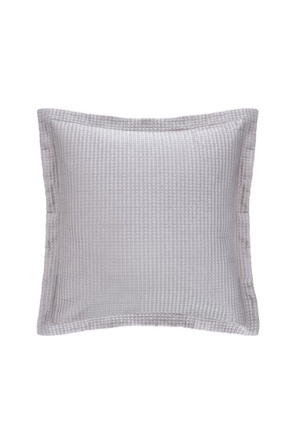 780163a7f25edd579ea78e082ae2d03f889f4a2415b0ae076f7857f3d3e57db6-2.jpg An Image of Christobel Cushion