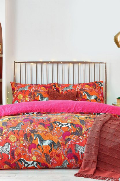 e1a933a5e07f371511f90240473abe185ff4c2b3f558e159f3dd5ab6a1c81b5e-1.jpg An Image of 'Vivid Andalucian' Vibrant Duvet Cover Set