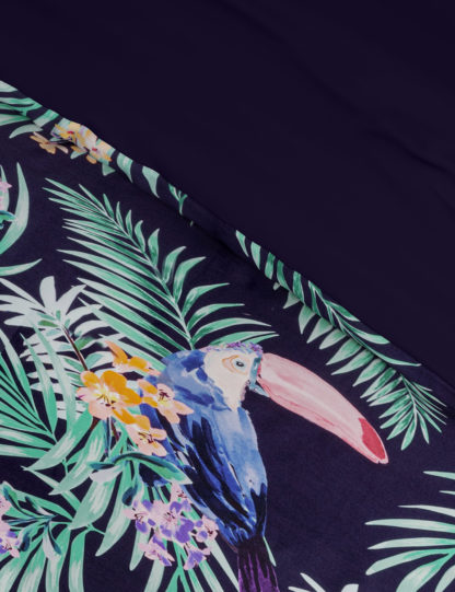 4e6c899cbd28d53fe17ac9f6c22d4640076de21b6a71ae6b3a4a64355915fe65-2.jpg An Image of M&S Pure Cotton Toucan Tropical Bedding Set