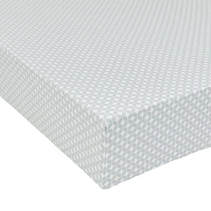 2b460464ad43e5e69578551d713ccf7739d617d8a5d9a7ef75ef42a04a96e7f6.jpg An Image of Helena Springfield Freyja & Elsa Fitted Sheet Black and white
