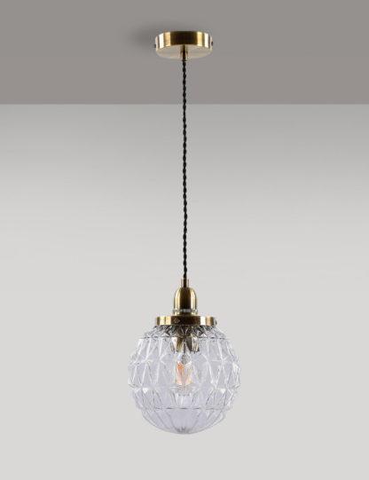 d5505b482fd8b6143e28650b26d3552487a35ff8423c267959b117e1046594f7.jpg An Image of M&S Alexandra Pendant Light