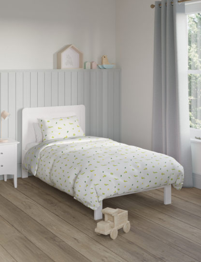5adf5521865618a830b667a76da43e02b4ac2baad1b3b420f07f19d98fc43642-2.jpg An Image of M&S Cotton Blend Colin the Caterpillar Bedding Set