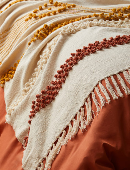 86377dde634329f93e01bef701083338e938b619e6019d02a4aa450dadd5bfd9.jpg An Image of M&S X Fired Earth Casablanca Collection Anfa Tufted Throw