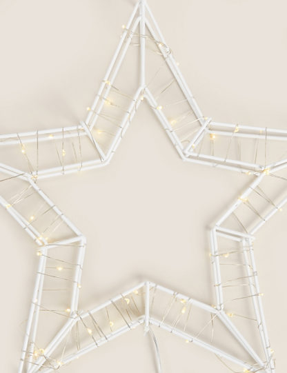 dc711055833a590679e54403f69cf855d2c31dad25c378aa5840c057699f2203.jpg An Image of M&S Star Outdoor Light