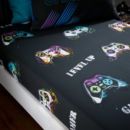 15c915afa4f56f8c523f559d3312a3d678a285241bec0700e0c214dc368d6329.jpg An Image of Catherine Lansfield Game Over 25cm Fitted Sheet Black