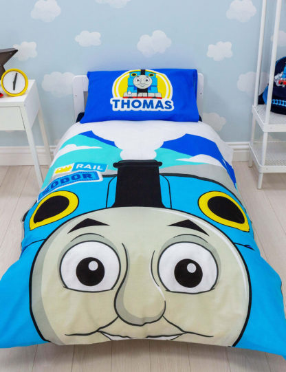 16daa59720a39108c67121dc1125d6b84473c66e917eae0a2b1c0bdbf71daa05.jpg An Image of M&S Cotton Blend Thomas & Friends™ Toddler Bedding Set
