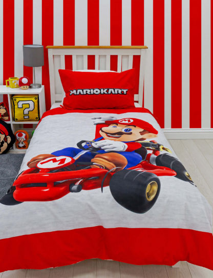 5a2a3f4d81e1bb75f91084a7d5424be0323af371a4c0015257457e284a0ef8a1-1.jpg An Image of M&S Cotton Blend Mario Kart™ Single Bedding Set